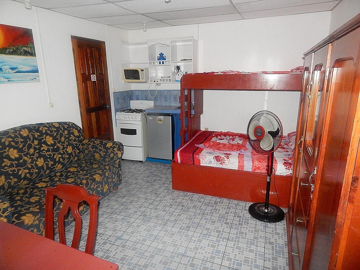 Rositas Hotel ซานฮวนเดลซูร์ ภายนอก รูปภาพ